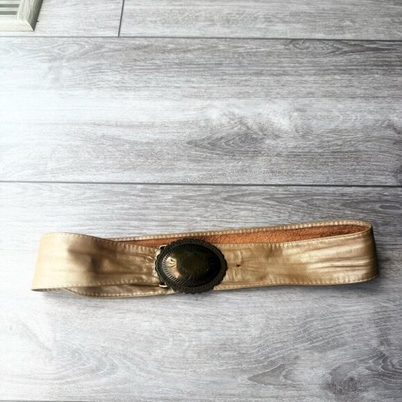 Vintage Sold Brass Concho Buckle Metallic Gold Western Style Leather Belt - Picture 3 of 11